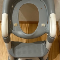トイレトレーニング補助便座の画像