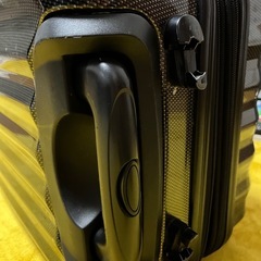 スーツケースSサイズ
34-39リットル（機内持ち込み可）の画像