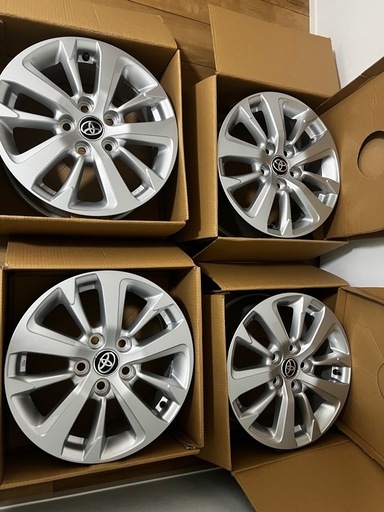 新車外し新品トヨタ純正ホイール16インチ4本セット