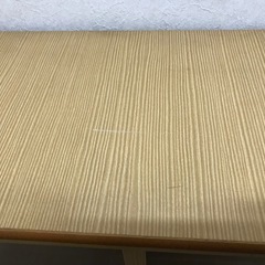 ガラス引き戸の和風飾り棚   の画像