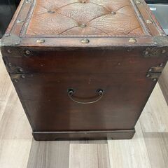 ジモティー割引🏷️【ジャングルジャングル 岸和田和泉インター店】アンティーク宝箱 スツール 和泉市 堺市 岸和田市 泉大津市 高石市　泉北郡熊取町の画像