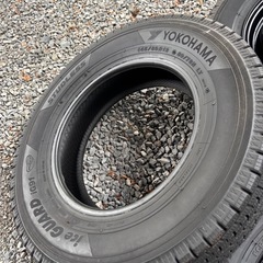 145/80r12 黒鉄チンホイールスタッドレスタイヤ5本付きの画像