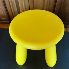 IKEA イケア　マンムット　子供　チェア　椅子の画像