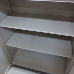 スチールキャビネット　カギ2個付きの画像