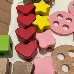 つみき　ひも通し　知育玩具　木のおもちゃの画像