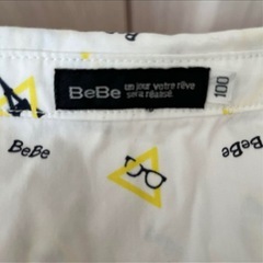 美品☆BeBe100cmシャツの画像