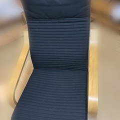 IKEAポエング　椅子　の画像