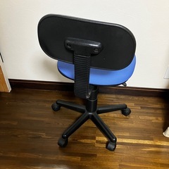 オフィスチェアの画像