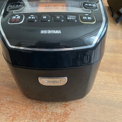 アイリスオーヤマ 炊飯器　三合 の画像