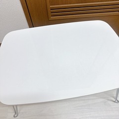 折りたたみ式テーブル ホワイトの画像
