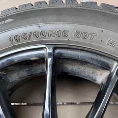 中古スタッドレスタイヤ　ホイール付き　4本セットの画像