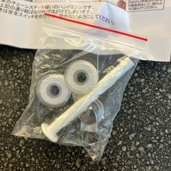 M2509-207 簡単ハンドミシン 小型 ミシン ホワイト 動作確認済み キズ汚れ有りの画像