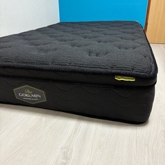 ほぼ未使用品　GOKUMIN MASTER SLEEP セミダブル ブラック　デュアルポケットコイルマットレスの画像