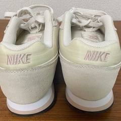 NIKE レディース スニーカー 24.5cm 一度使用の画像