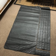 カーゴマット トランクマット 2列目 防水シート トランク保護 ゴムマット 滑り止めの画像