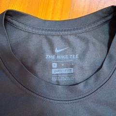 ナイキ　DRI FIT 　Tシャツの画像