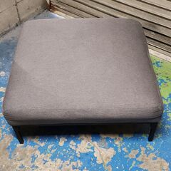 オットマン 約80cmｘ80cm 座高32cm グレー ブラック ソファ 25I 北TO1の画像