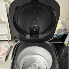 【美品】タイガー魔法瓶 炊飯器 3合 マットブラック JBS-A055KMの画像