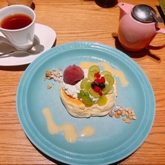 今日9/15(月)19:00以降、新宿でパンケーキ行ける人🥞