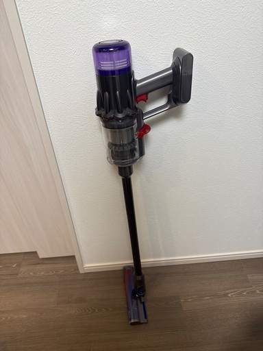 Dyson ダイソン 掃除機（山崎実業　架台付き）
