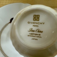 ◎ジバンシー コーヒーカップ & ソーサー 5脚セット 未使用ギフト保管品 箱等汚れ劣化あり うち使いにどうぞ
の画像