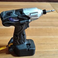 日立コードレスインパクトドライバーFWH12DC2 HITACHI-12V の画像