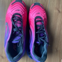 ナイキ720AIR MAXの画像