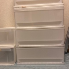 収納　衣装ケース4つセットの画像