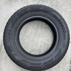 YOKOHAMA スタッドレスタイヤ 195/65R 15×4本の画像