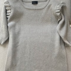 ★中古★A part byフリルサマーリブニットMグレー色シンプル可愛いデザインの画像
