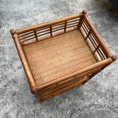 ラタン　棚　シェルフ　昭和レトロ　アンティーク　ビンテージ　ヴィンテージ　収納棚　　カゴ　2段　二段　収納カゴの画像