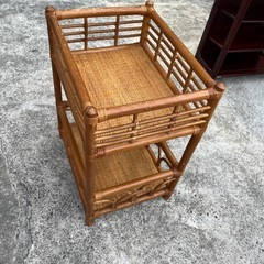 ラタン　棚　シェルフ　昭和レトロ　アンティーク　ビンテージ　ヴィンテージ　収納棚　　カゴ　2段　二段　収納カゴの画像