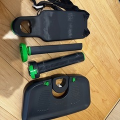 ニーガードキッズ チャイルドシート用足置き フットレストの画像