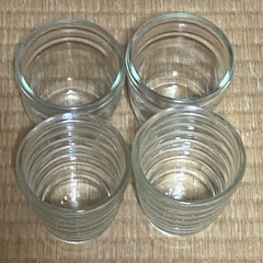 モロゾフ、空きガラスカップの画像
