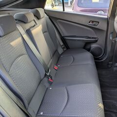 ★ワンオーナー！H28年！プリウス 50「S」禁煙車！低走行4.9万㌔！アルパイン9インチナビ！Bluetooth！LEDライト！Bカメラ！タイヤ溝多い！の画像