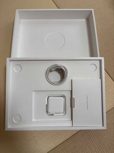 MacBook Air M3 2024