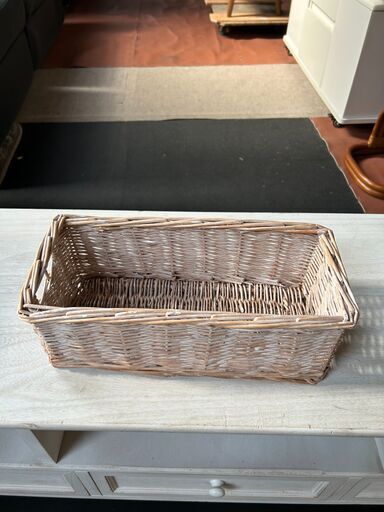 未使用品‼ 萩原 アンティーク風 ホワイト テレビ台 バスケットタイプ