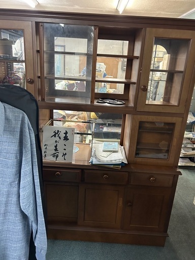 前後ろ同じデザイン棚収納