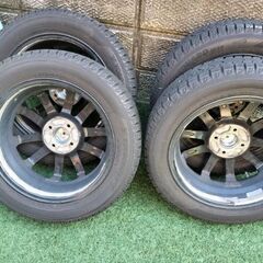 スタッドレスタイヤセット　175／60R16 の画像