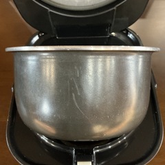 2色カラー🤍🖤傷・汚れアリ💦IRISOHYAMA3合炊き2017年製RC-MA30-B白黒炊飯器の画像
