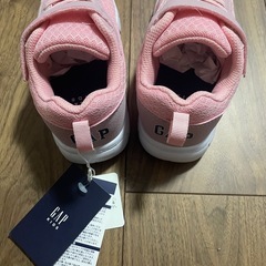 GAPスニーカー新品未使用の画像