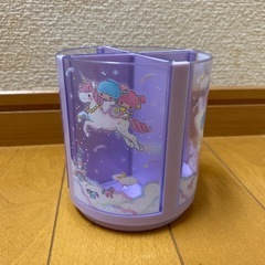 サンリオ回転式ペン立ての画像