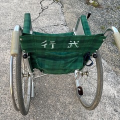 介護車椅子の画像
