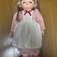 女の子のお人形　ドール　置物　の画像