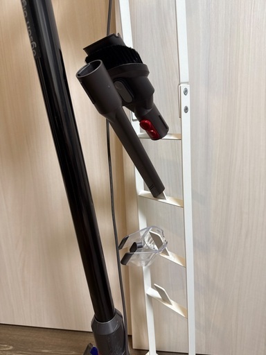 Dyson ダイソン 掃除機（山崎実業　架台付き）