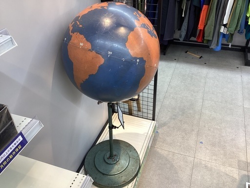 【取りに来られる方限定】　ミリタリーグローブ　地球儀　アンティーク 取りに来られる方限定】 ミリタリーグローブ 地球儀 アンティーク