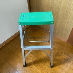 脚立の画像
