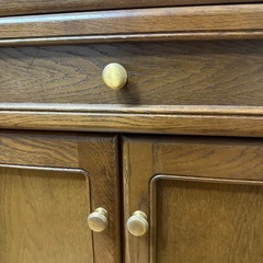 両開き　収納棚　収納の画像