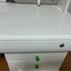 子ども用学習机の画像