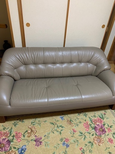 3人掛け　レザーソファー